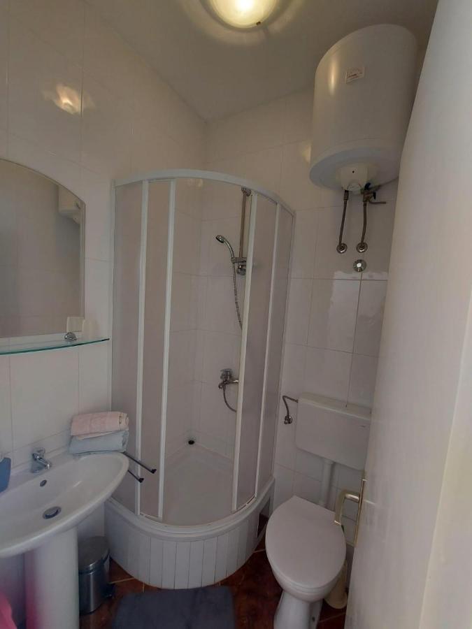 Apartments By The Sea Duce, Omis - 2731 Dugi Rat Exterior photo