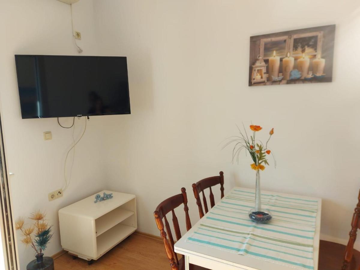Apartments By The Sea Duce, Omis - 2731 Dugi Rat Exterior photo
